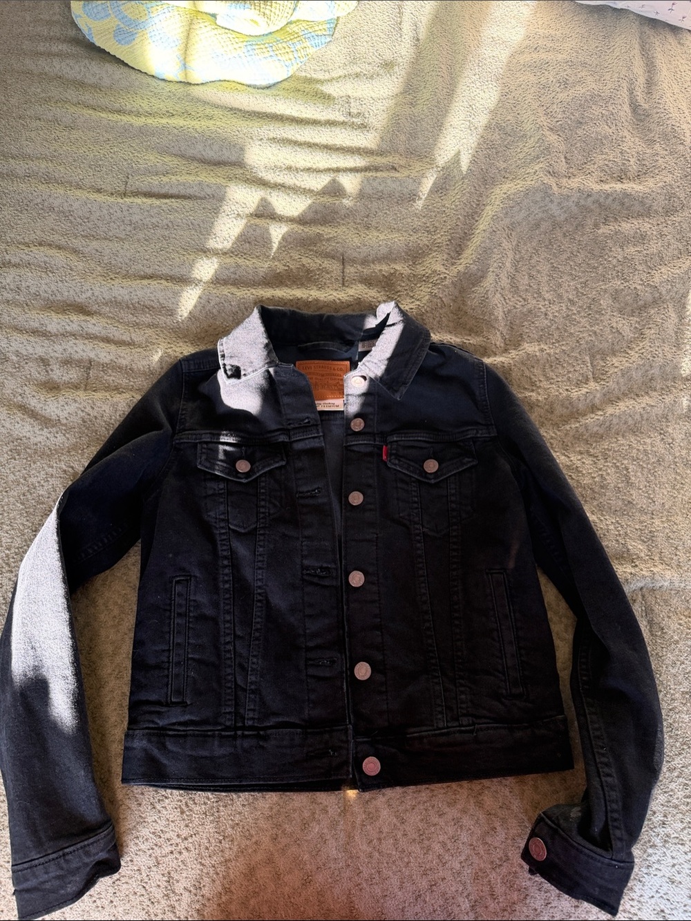 Women’s Levi’s Black Denim Jacket